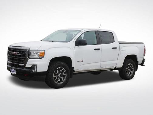 White 2022 GMC Canyon AT4