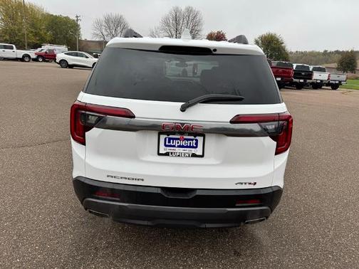 2021 GMC Acadia AT4