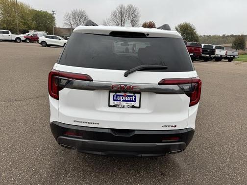 2021 GMC Acadia AT4