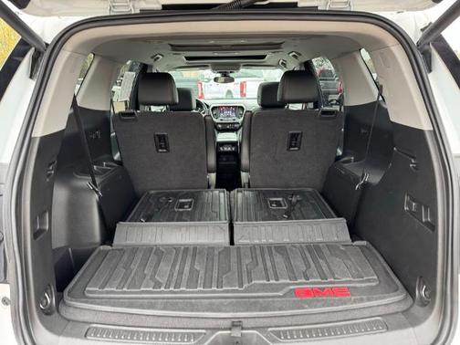 2021 GMC Acadia AT4