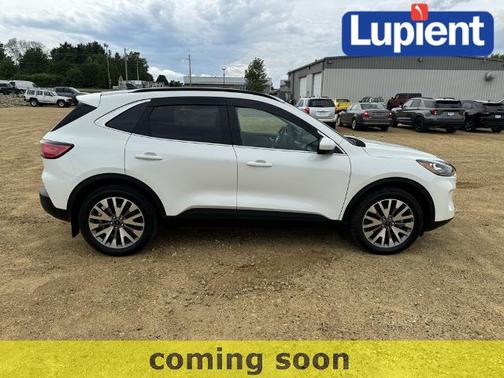 2022 Ford Escape TITANIUM
