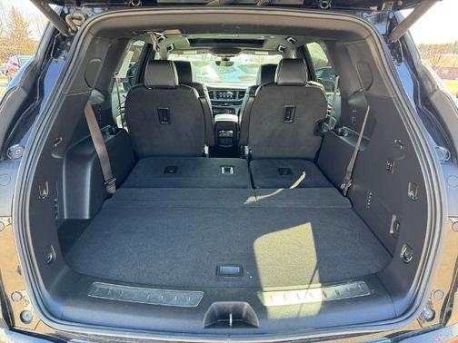 Ebony Twilight Metallic 2023 Buick Enclave AVENIR