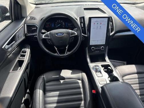 AGATE BLACK METALLIC 2022 Ford Edge SEL