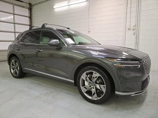 2025 Genesis Electrified GV70 Advanced
