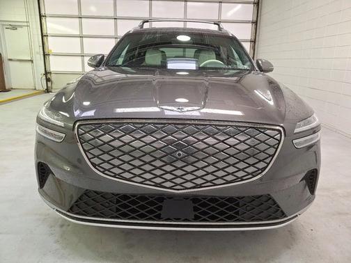 2025 Genesis Electrified GV70 Advanced