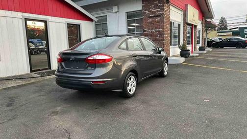 2015 Ford Fiesta SE