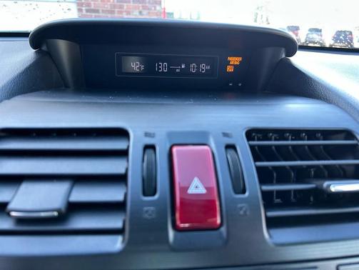 2012 Subaru Impreza 2.0i