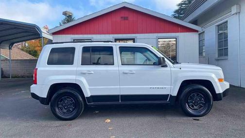 2017 Jeep Patriot Sport