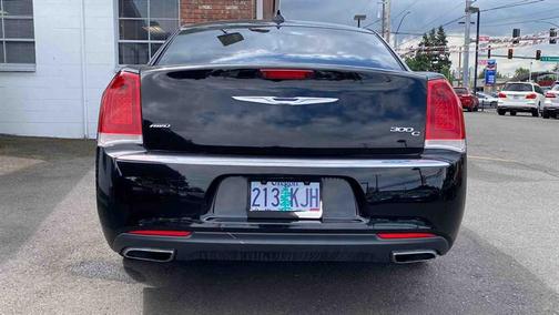 2016 Chrysler 300 S