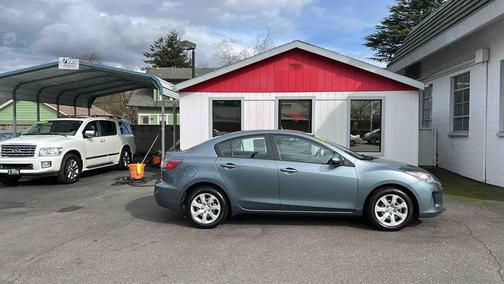 2013 Mazda Mazda3 i Sport