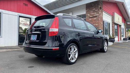 2011 Hyundai Elantra Touring SE