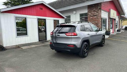 2015 Jeep Cherokee Sport