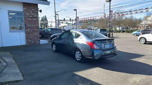 2015 Nissan Versa 1.6 S+