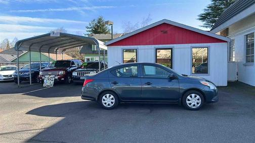 2015 Nissan Versa 1.6 S+