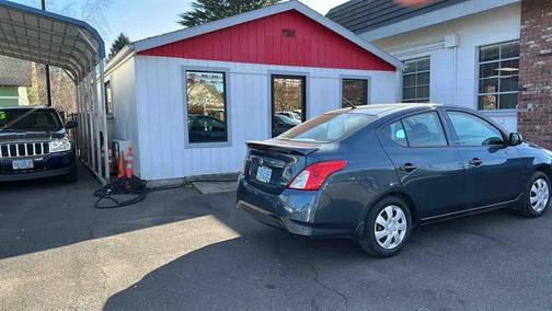 2015 Nissan Versa 1.6 S+