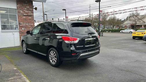 2015 Nissan Pathfinder SV