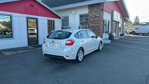 2015 Subaru Impreza 2.0i Premium