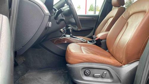 2012 Audi Q5 2.0T Premium Plus