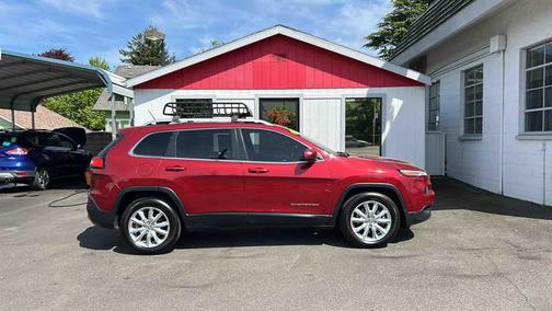 2015 Jeep Cherokee Sport