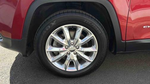 2015 Jeep Cherokee Sport