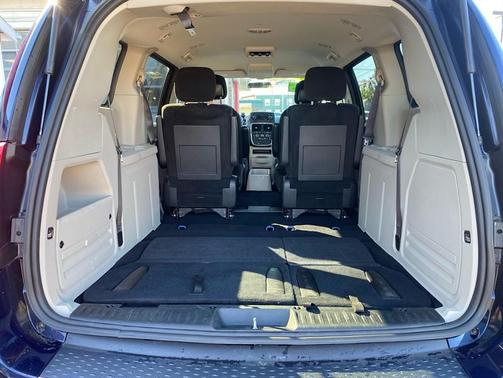 2016 Dodge Grand Caravan AVP/SE