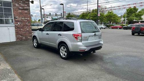 SILVER 2011 Subaru Forester 2.5 X