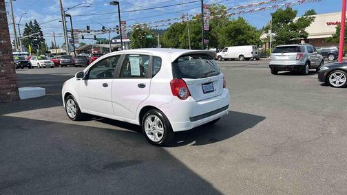 2011 Chevrolet Aveo 5 LT