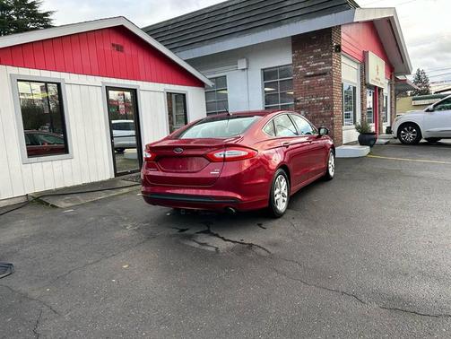 2015 Ford Fusion SE