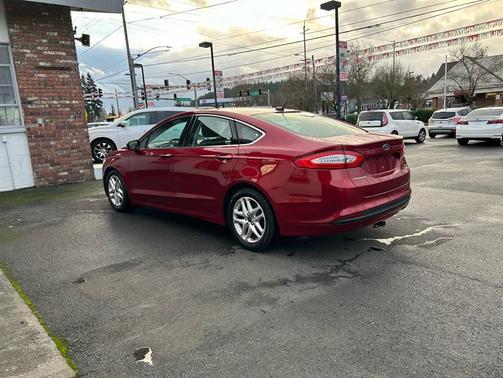 2015 Ford Fusion SE