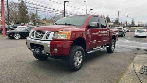 2013 Nissan Titan SV