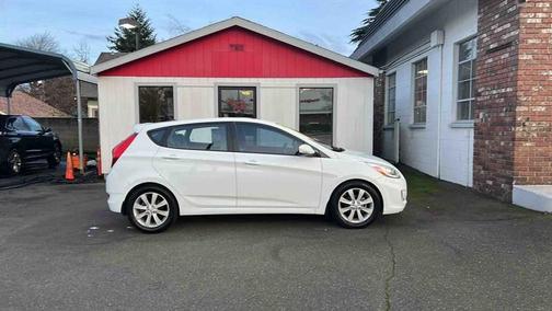 2014 Hyundai Accent SE