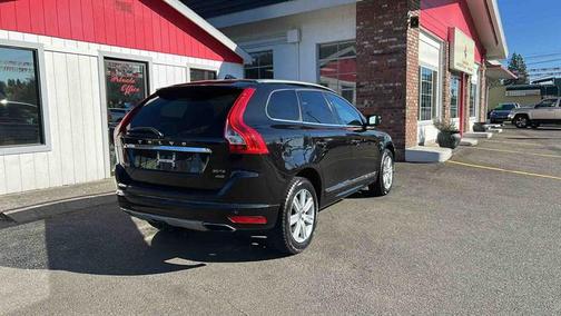 Onyx Black Metallic 2016 Volvo XC60 T6