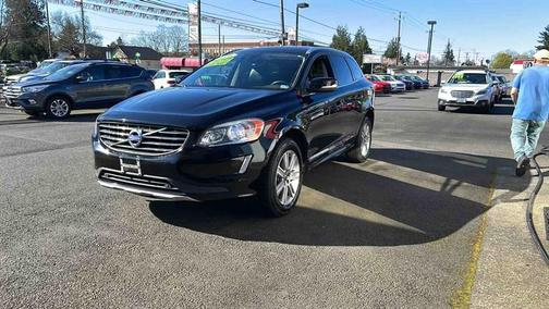 Onyx Black Metallic 2016 Volvo XC60 T6
