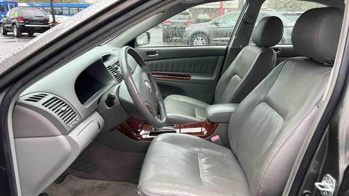 2005 Toyota Camry XLE V6