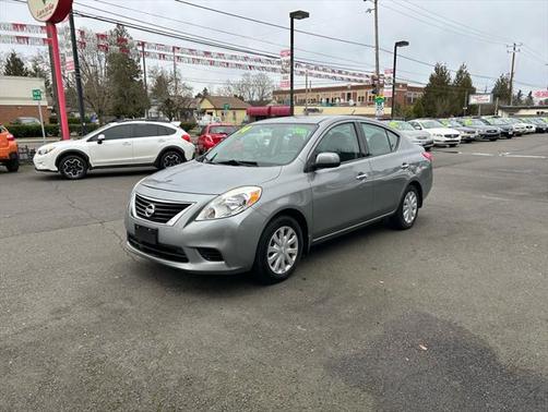 2014 Nissan Versa 1.6 SV