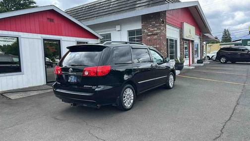 2010 Toyota Sienna XLE Limited