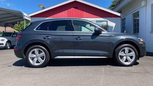 2018 Audi Q5 2.0T Premium Plus