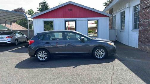2014 Subaru Impreza 2.0i Premium