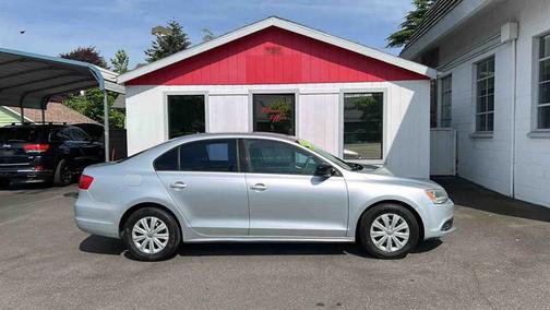 Reflex Silver Metallic 2011 Volkswagen Jetta S