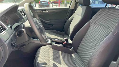 Reflex Silver Metallic 2011 Volkswagen Jetta S