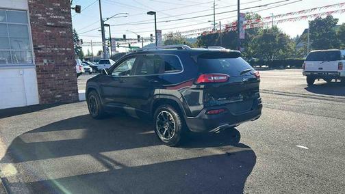 2015 Jeep Cherokee Sport