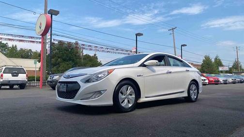 2013 Hyundai SONATA Hybrid Base
