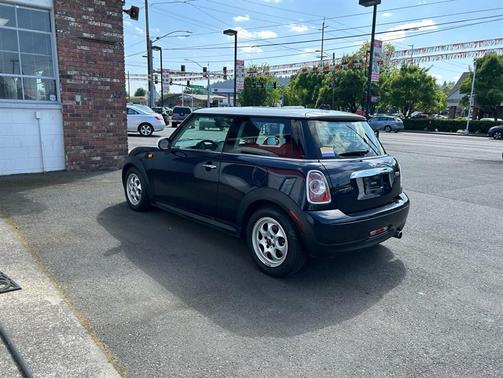 BLUE 2013 MINI Hardtop Cooper