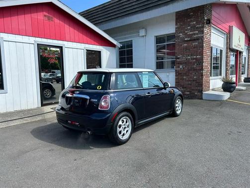 BLUE 2013 MINI Hardtop Cooper