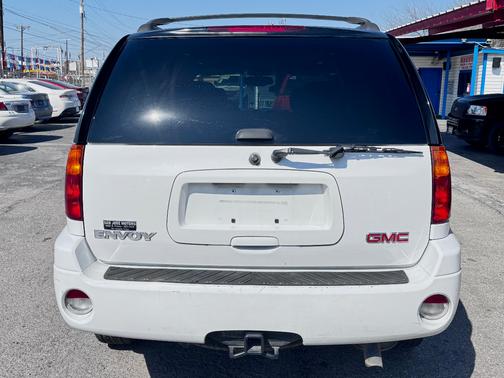 2004 GMC Envoy SLE