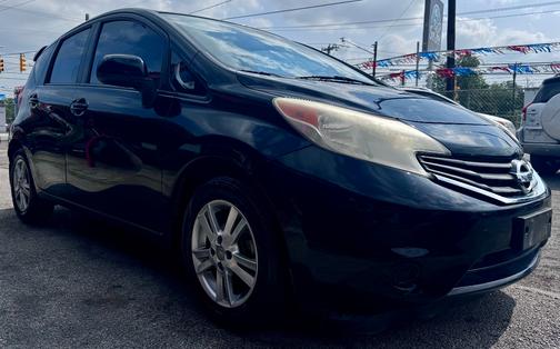 Black 2014 Nissan Versa Note SV
