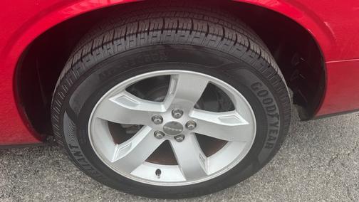 2013 Dodge Challenger SXT