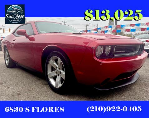2013 Dodge Challenger SXT