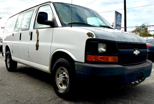 2011 Chevrolet Express 2500 Work Van