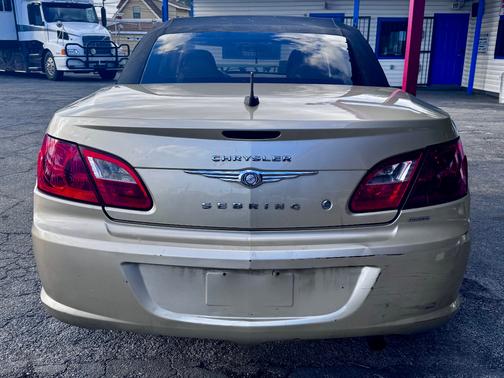 Gold 2010 Chrysler Sebring Touring